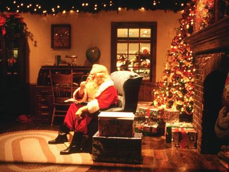 le père noël dans ca maison